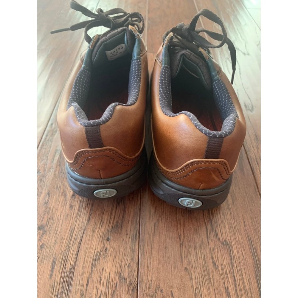 FOOTJOY CONTOUR SERIES LEATHER GOLF SHOES MENS 8 M WATERPROOF CLEATS SPIKES - Picture 3 of 4